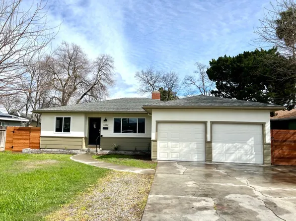 1042 Grove Ave, Gustine, CA 95322