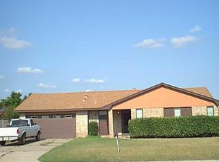 2805 S Villa Dr, El Reno, OK 73036