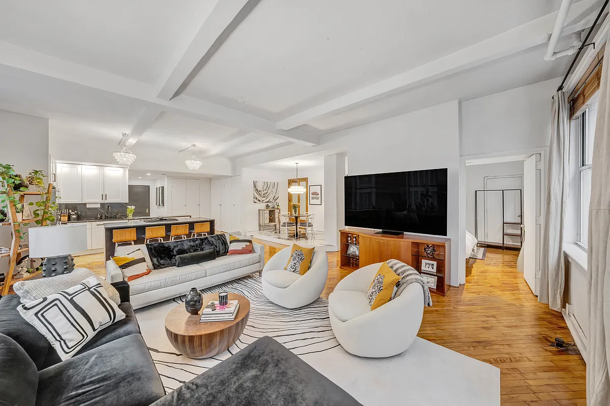 147 West 22nd St Unit 5N  