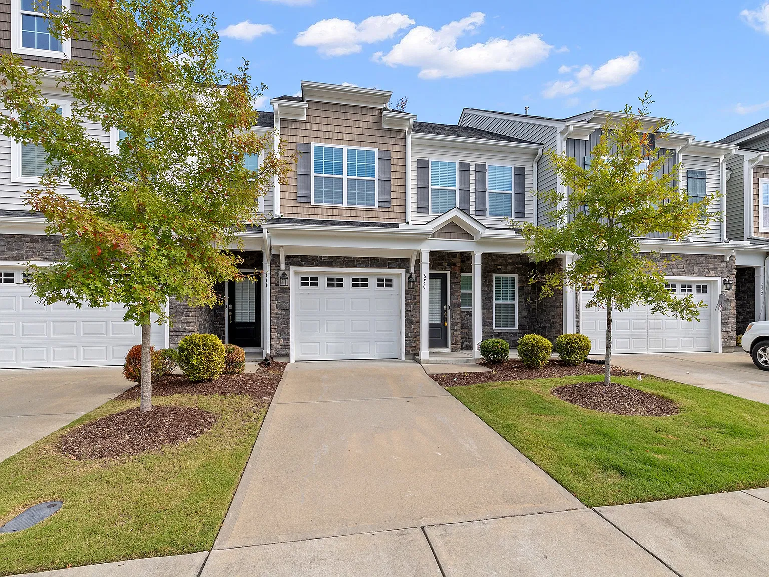 Townhome in Fuquay Varina — Photo 2