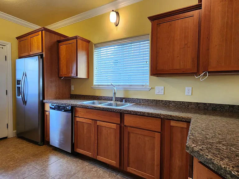 1020 Mount Ave #3 — Photo 9