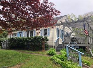 38 Allison Ave W, Newfoundland, NJ 07435