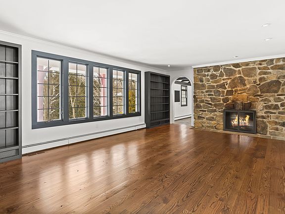 Living Room with Fireplace