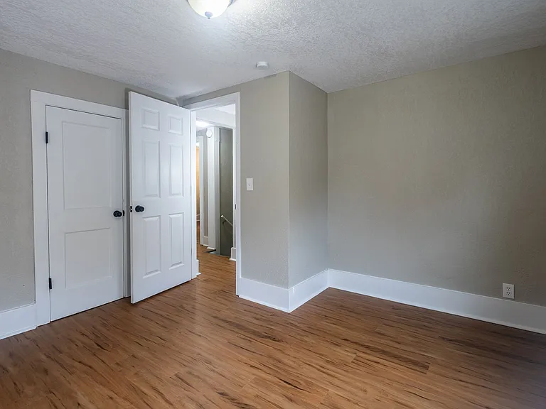 4234 Parker St — Photo 15