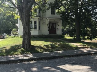 84 Barrows St, North Attleboro, MA 02760