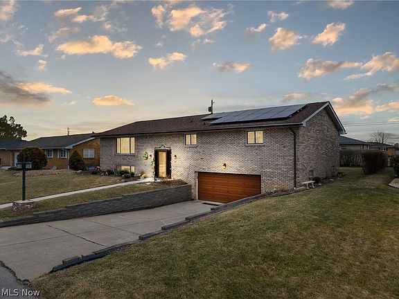 2nd image of 2436 Alexander Mnr W