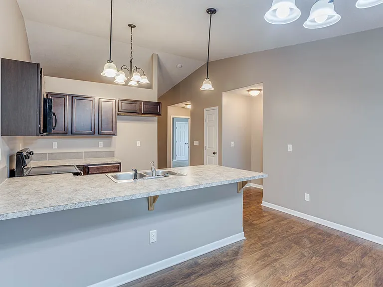 1054 E Karla Ct — Photo 12
