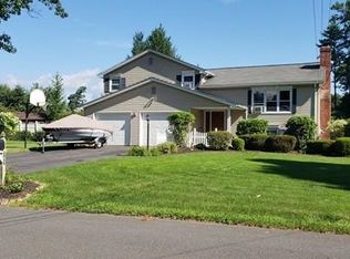 367 Steiger Dr, Westfield, MA 01085