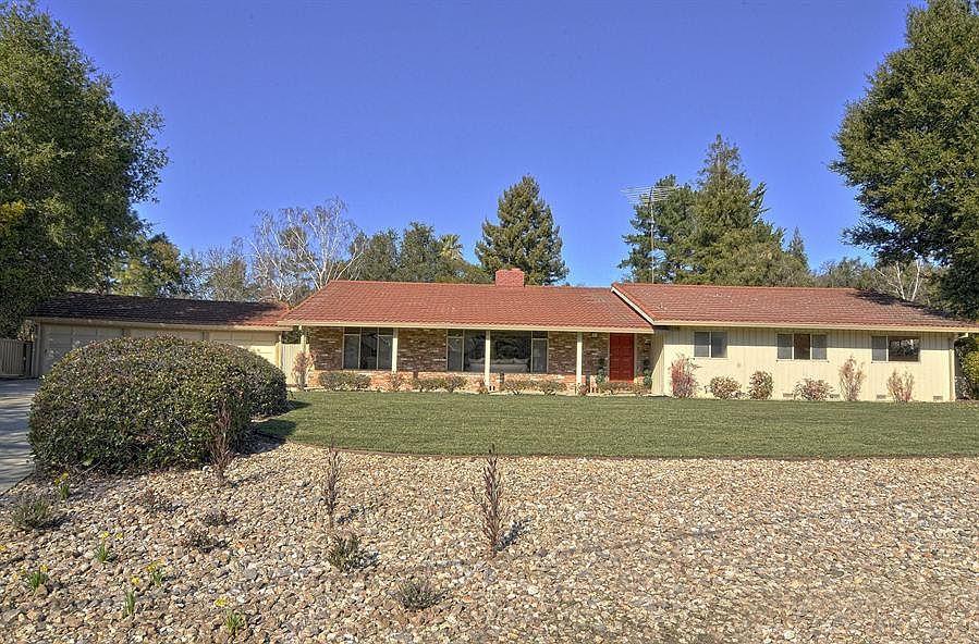 1st image of 20651 Carniel Ave