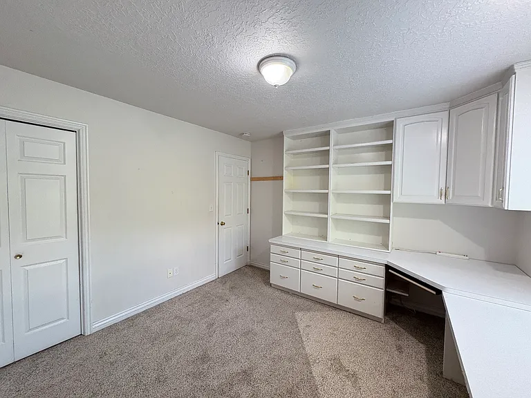428 N 1200 E — Photo 38