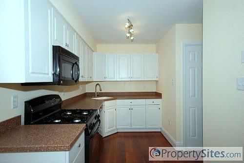 4th image of 507 W Diamond Ave #4