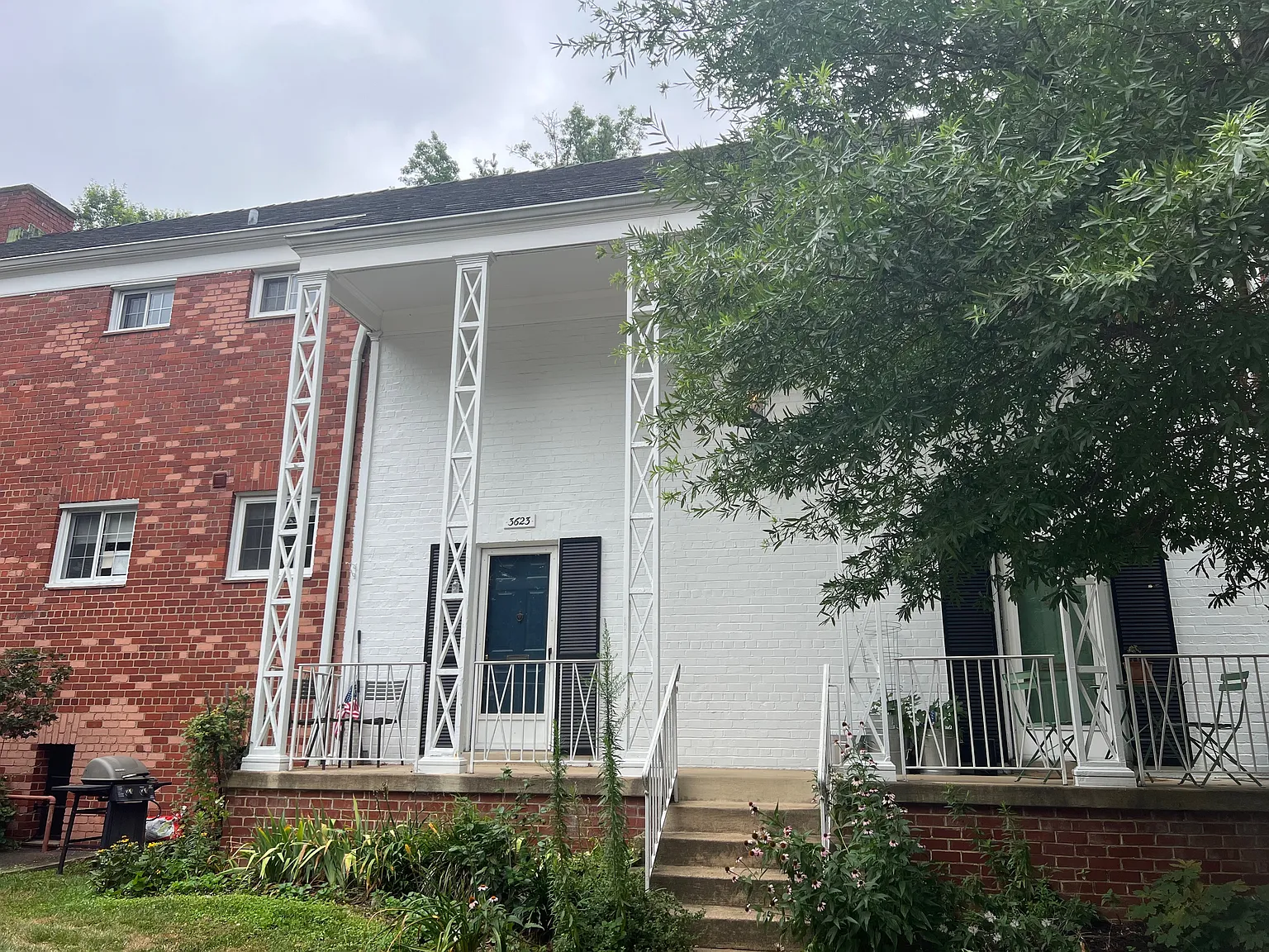 2 bed, 930 sqft, $2,650 — Photo 1
