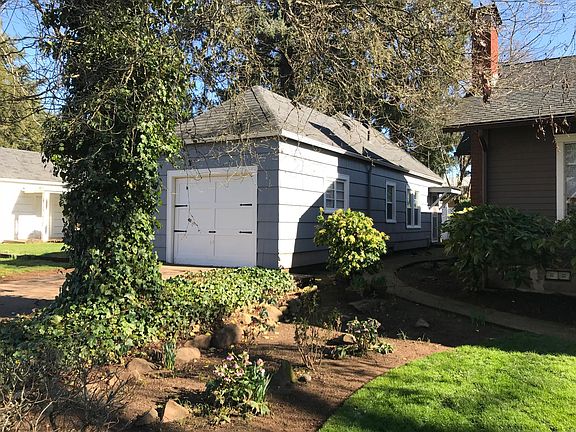 Side View of Bungalow