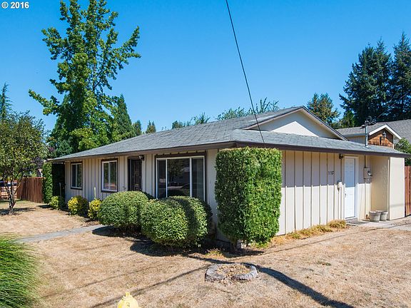 2nd image of 31587 NW Hillcrest St