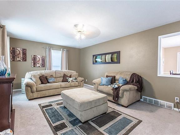 5th image of 5245 Spruce Ave
