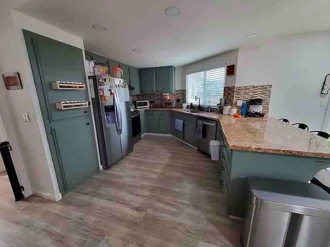 4 bed, 1430 sqft, $3,500 — Photo 3