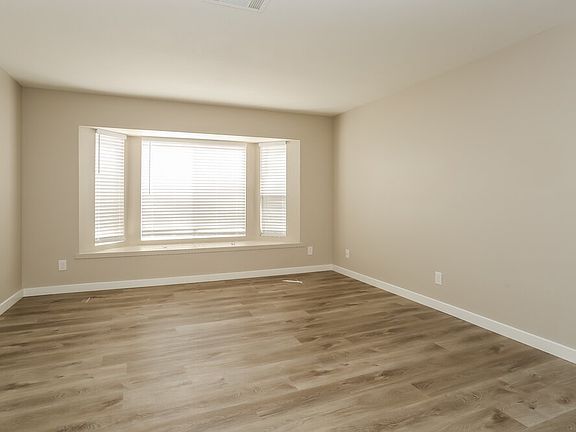 4th image of 4049 Browndeer Cir