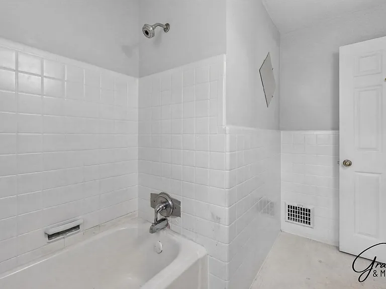 5911 Somerset Ave — Photo 24