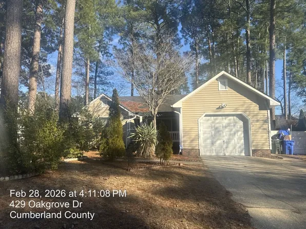 429 Oakgrove Dr, Fayetteville, NC 28314