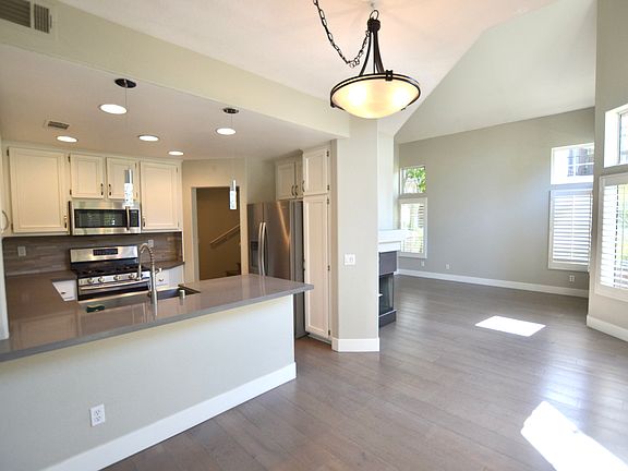 5th image of 140 Montara Dr