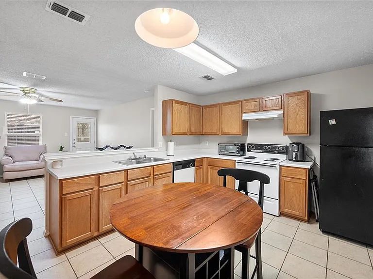 7912 Beef Creek Dr — Photo 5