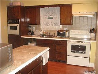 2nd image of 179 West Ave