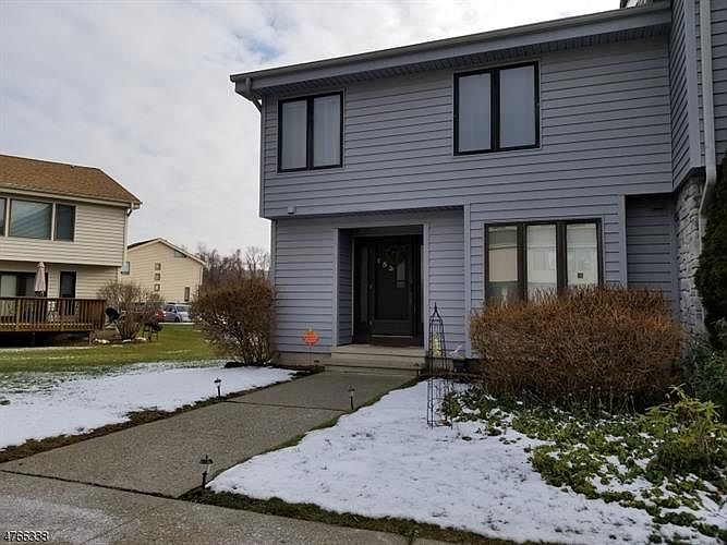 1st image of 153 Dakota Dr #153