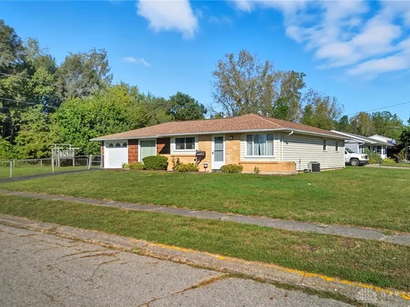 1190 Shirra Ave, New Carlisle, OH 45344
