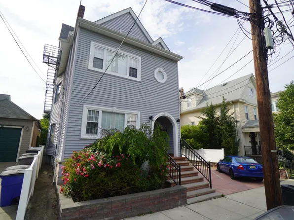 9 Louisa Pl APT 1, Weehawken, NJ 07086