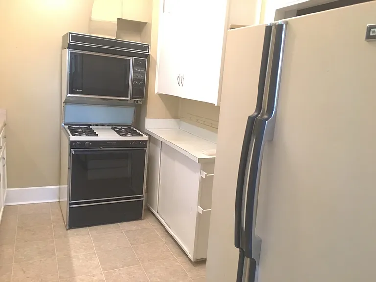 241 NE Tuscawilla Ave — Photo 9