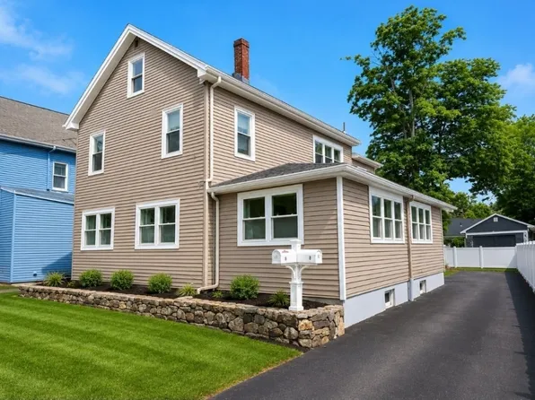 8 Damon St, Wayland, MA 01778