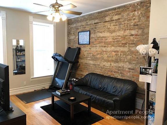 2nd image of 1517 W Cortez St APT 2F