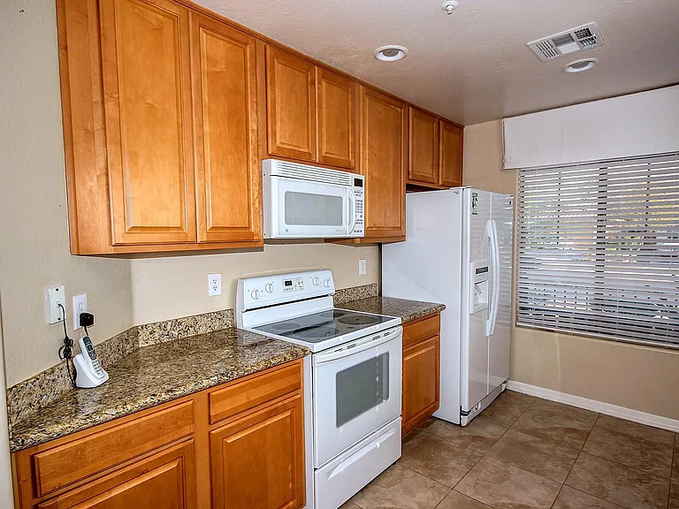 12754 W Desert Mirage Dr — Photo 18