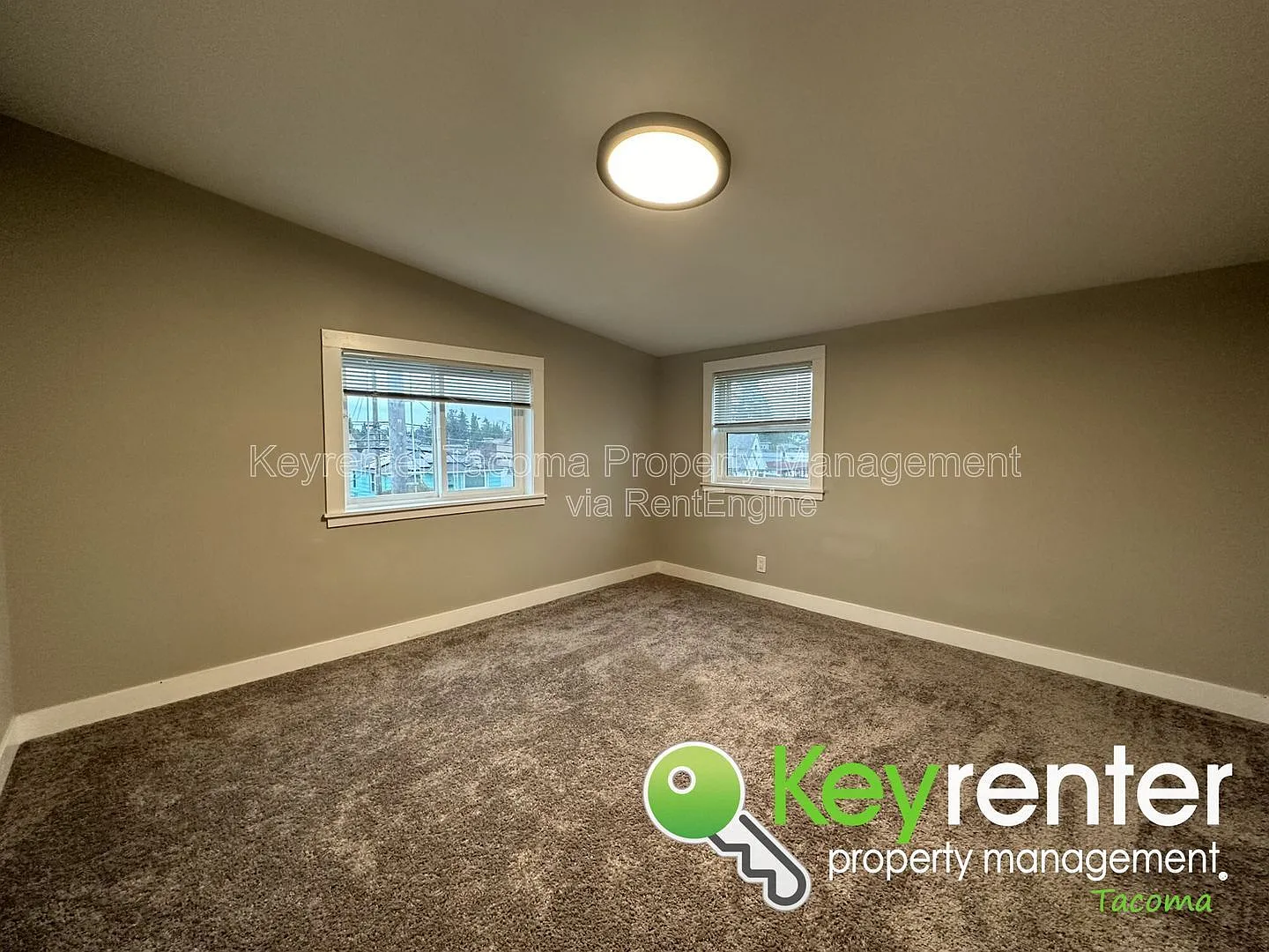 1 bed, 1.0 bath, $700 — Photo 2