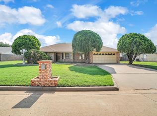 808 Cambridge Dr, Altus, OK 73521