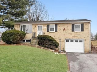 16835 Petmar Cir, Hagerstown, MD 21742