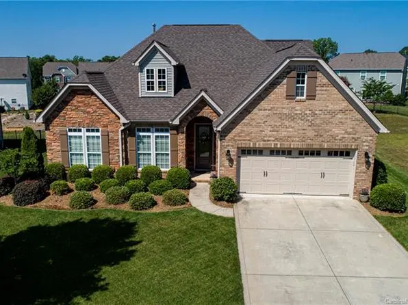 6011 Berewick Cmns, Charlotte, NC 28278
