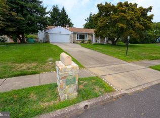 2068 Clinton Rd, Huntingdon Valley, PA 19006