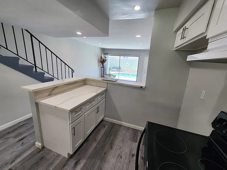 12744 Moorpark St #3 — Photo 35