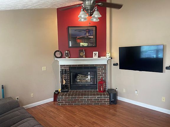 5th image of 907 Birch Ct