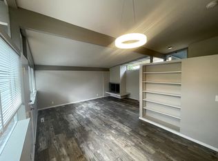 10831 SE 2nd St, Bellevue, WA 98004