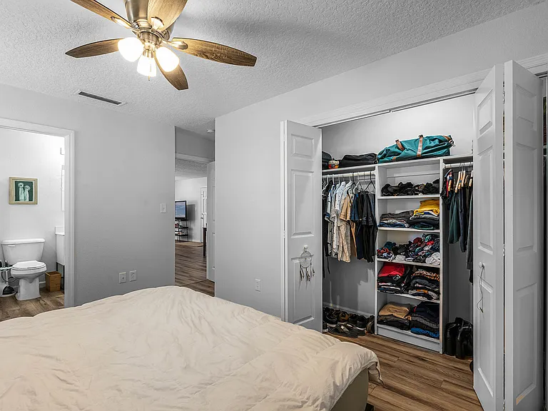 206 Nob Hill Cir #104 — Photo 9
