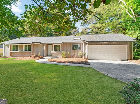 2760 Wendy Ln, Marietta, GA 30062
