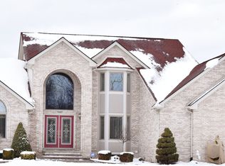 73457 Windmill Ln, Romeo, MI 48065