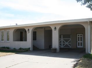 307 E McCoy Ave, Sublette, KS 67877