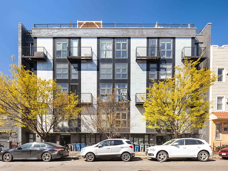 227 Maujer St #PHB — Photo 8