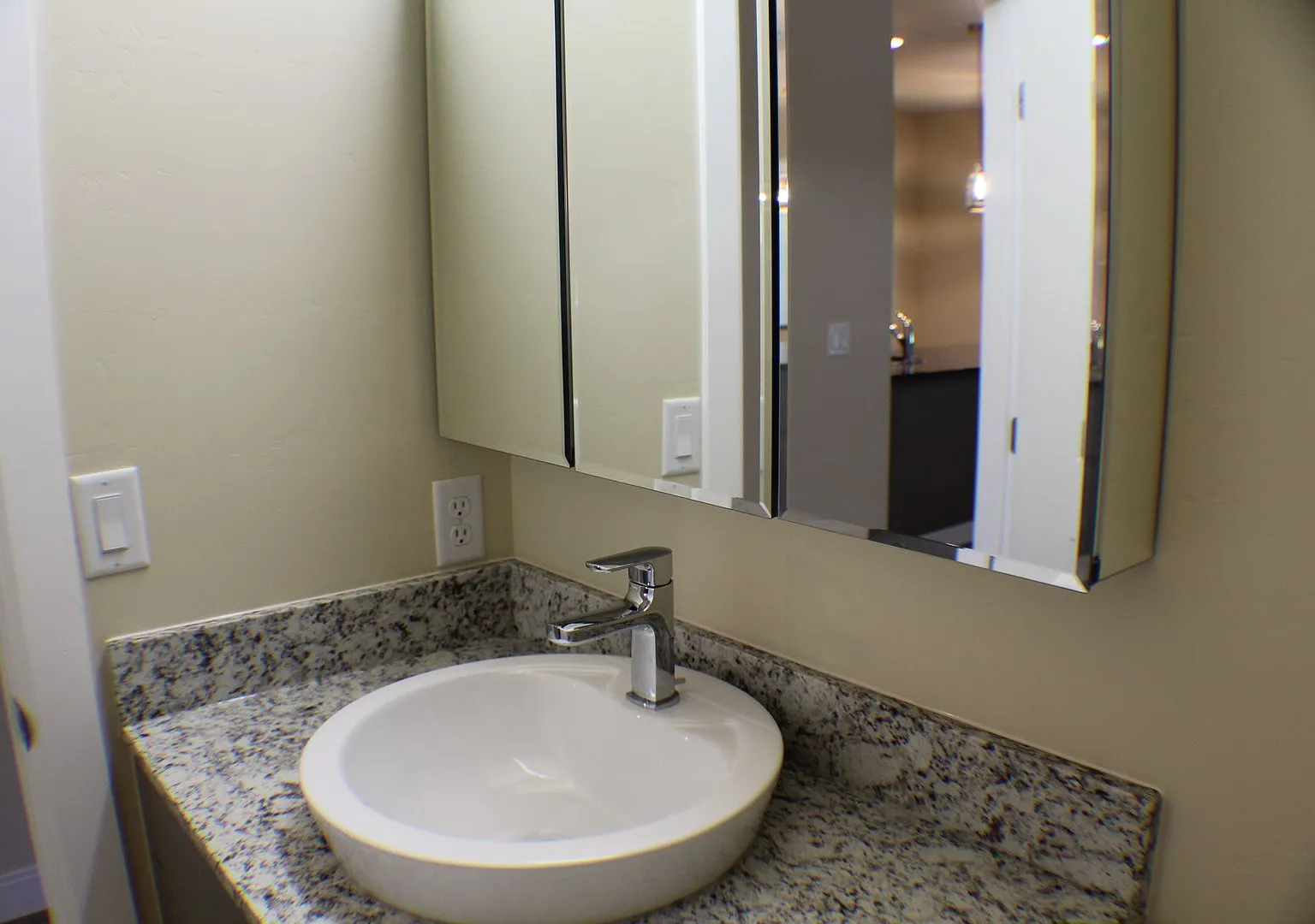 200 E Malibu Dr — Photo 4