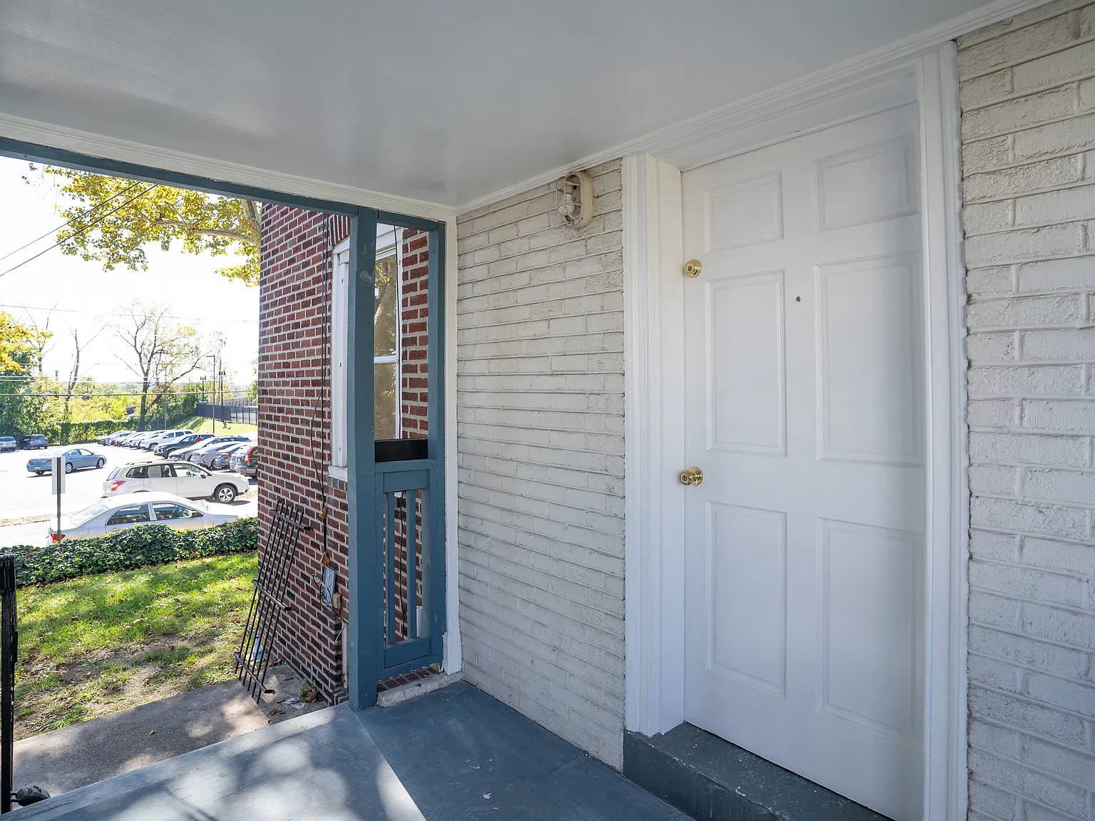 4 bed, 1364 sqft, $2,400 — Photo 2