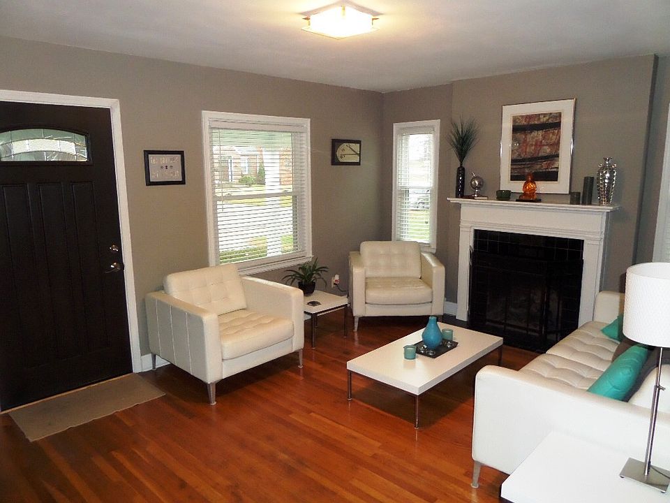 1st image of 2832 Hoock Ave