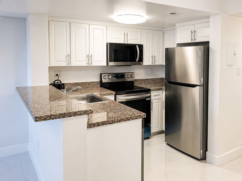 1st image of 510 NW 86th Pl APT 109
